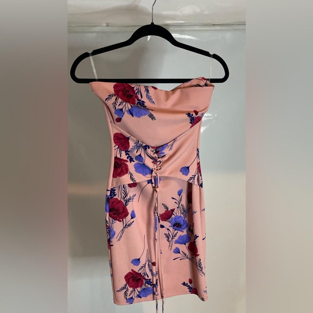 Fashion Nova Strapless Dress in Pink with Floral Design Size Small